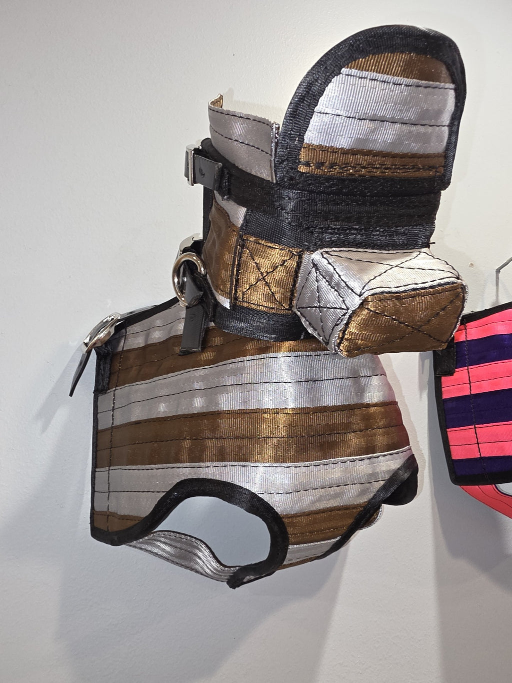 Plastron intégral léger à enjamber – avec protection de traqueur intégrée